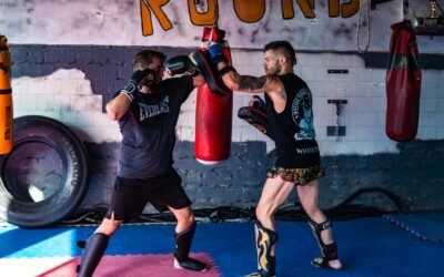 Is A Personal Trainer Worth It? 7 Benefits Of Hiring A Personal Trainer